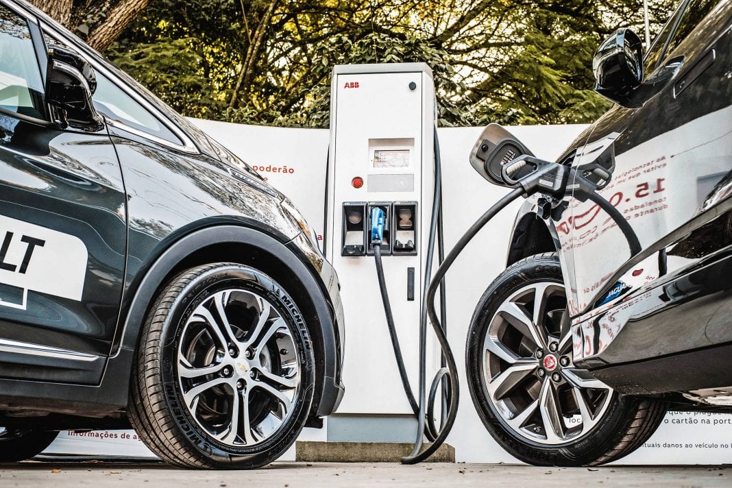 os benefícios dos carros elétricos
