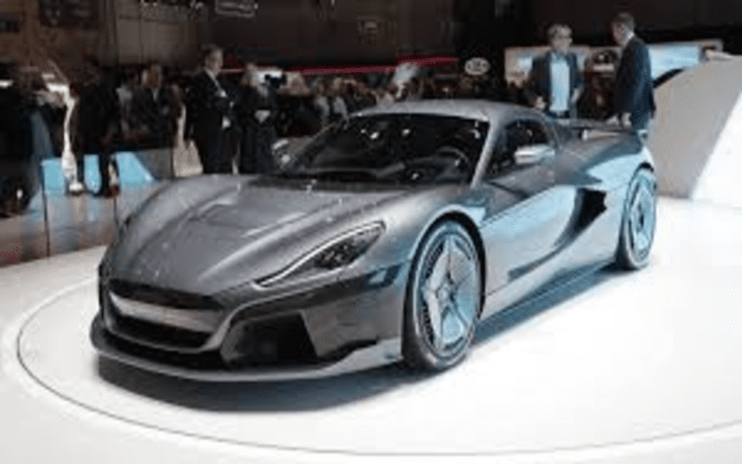 Qual o carro mais veloz do mundo em 2021?